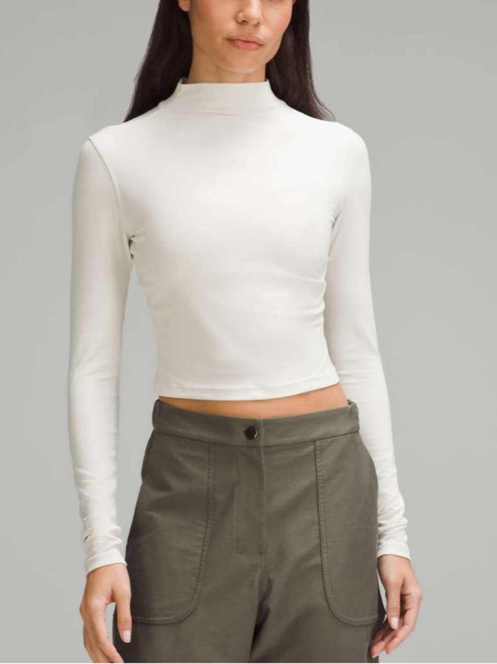 Wundermost Lululemon Women's Cream Long-Sleeve Mock Neck Top